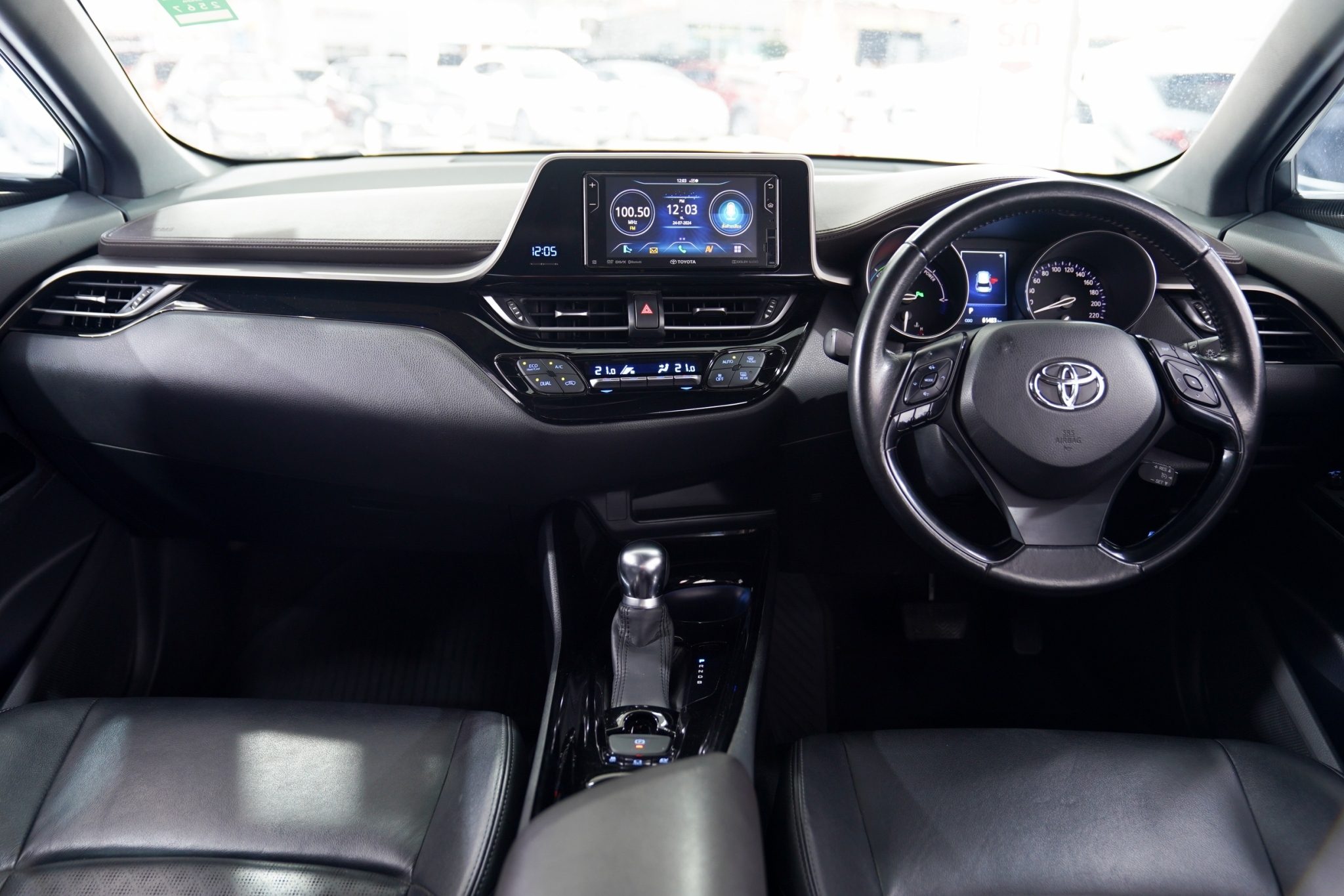 2018 TOYOTA CHR 1.8 MID HYBRID AT