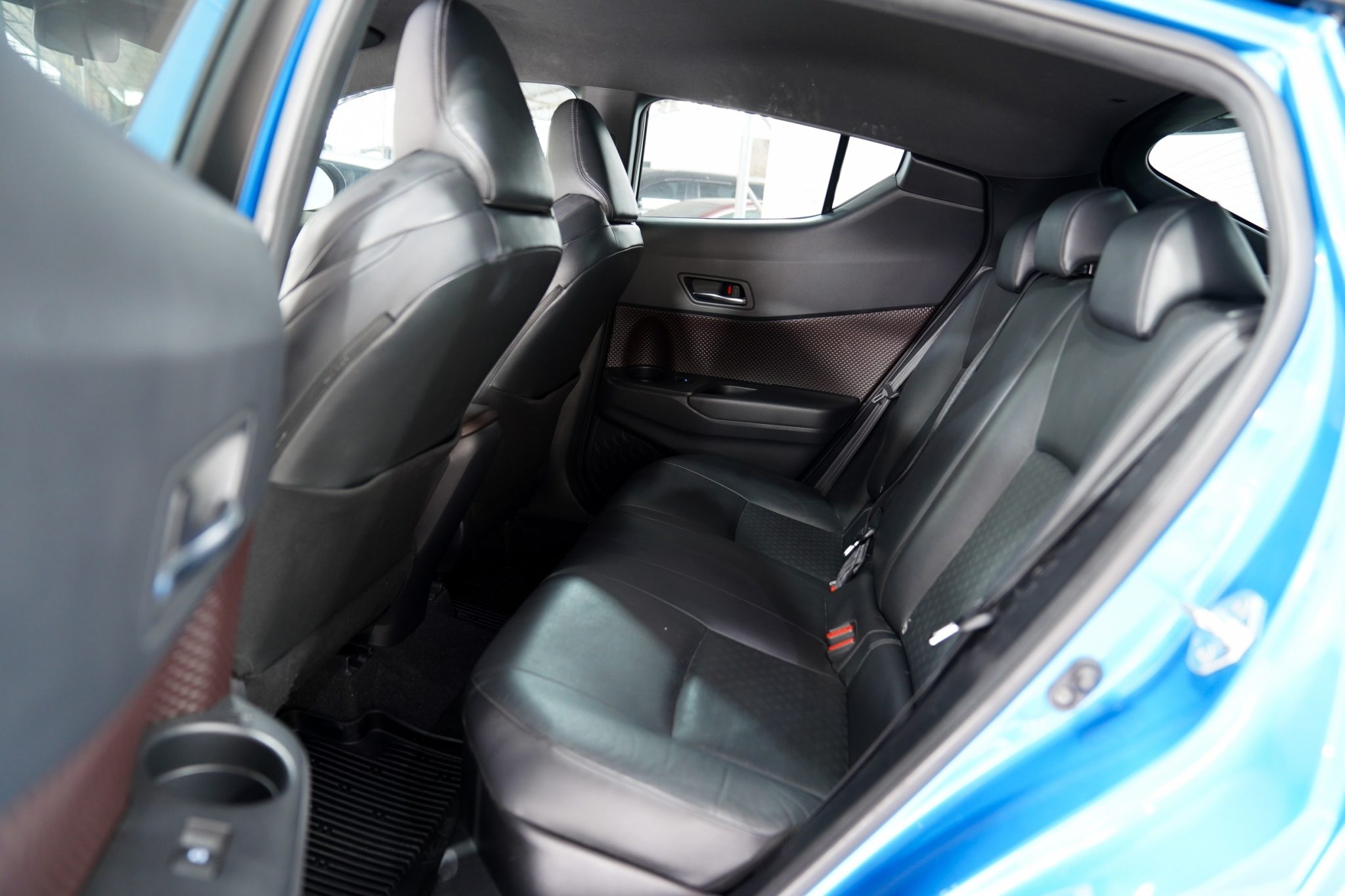 2018 TOYOTA CHR 1.8 MID HYBRID AT