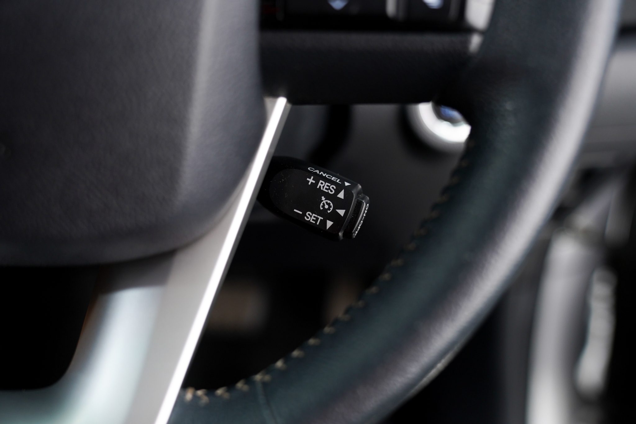 2015 TOYOTA FORTUNER 2.8 V AT/4WD