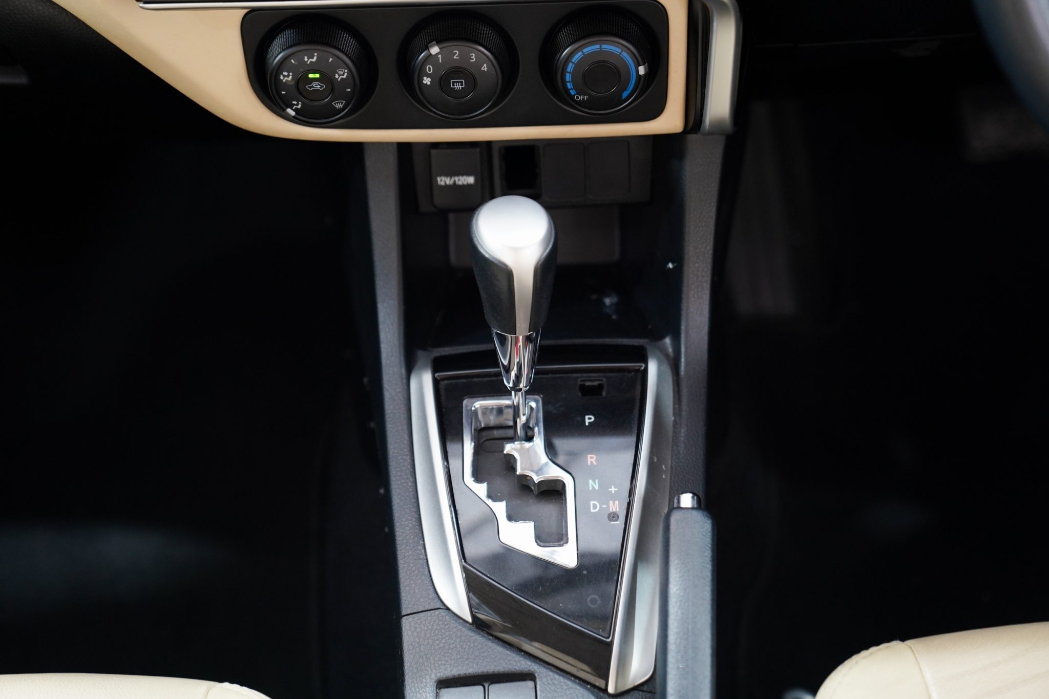 2019 TOYOTA COROLLA ALTIS 1.6 G AT