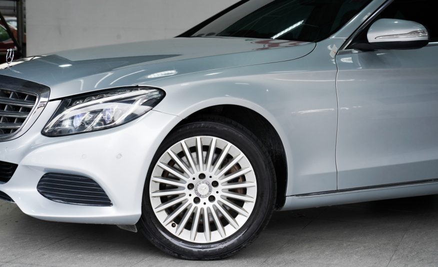 2015 BENZ C300 2.1 BLUETEC HYBRID AT