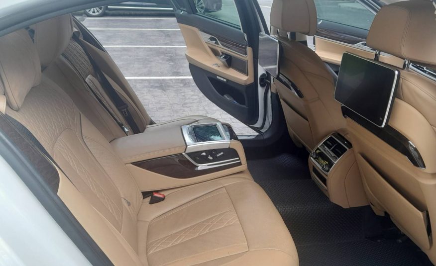 2016 BMW 740Li Limousine RHD