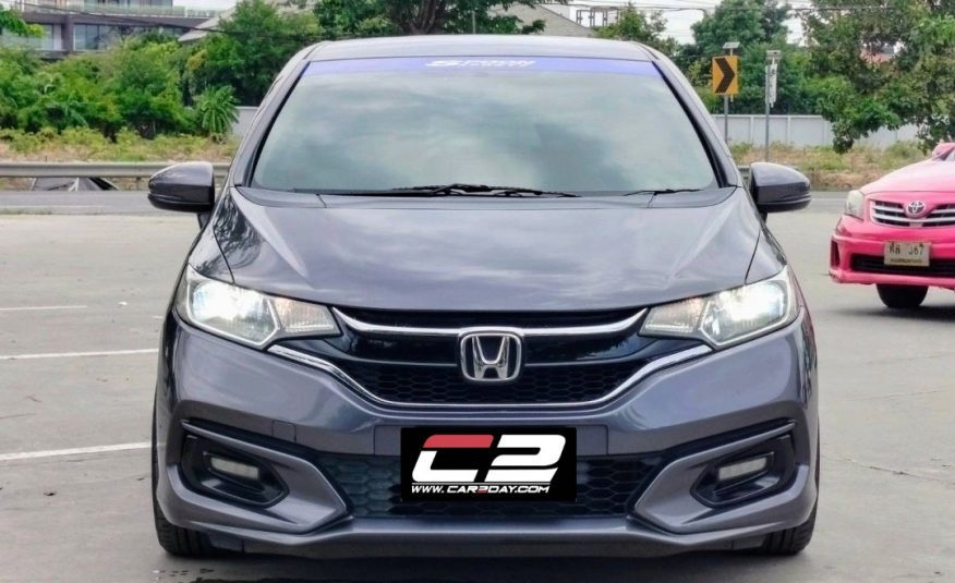 2017 HONDA JAZZ GK 1.5 V+