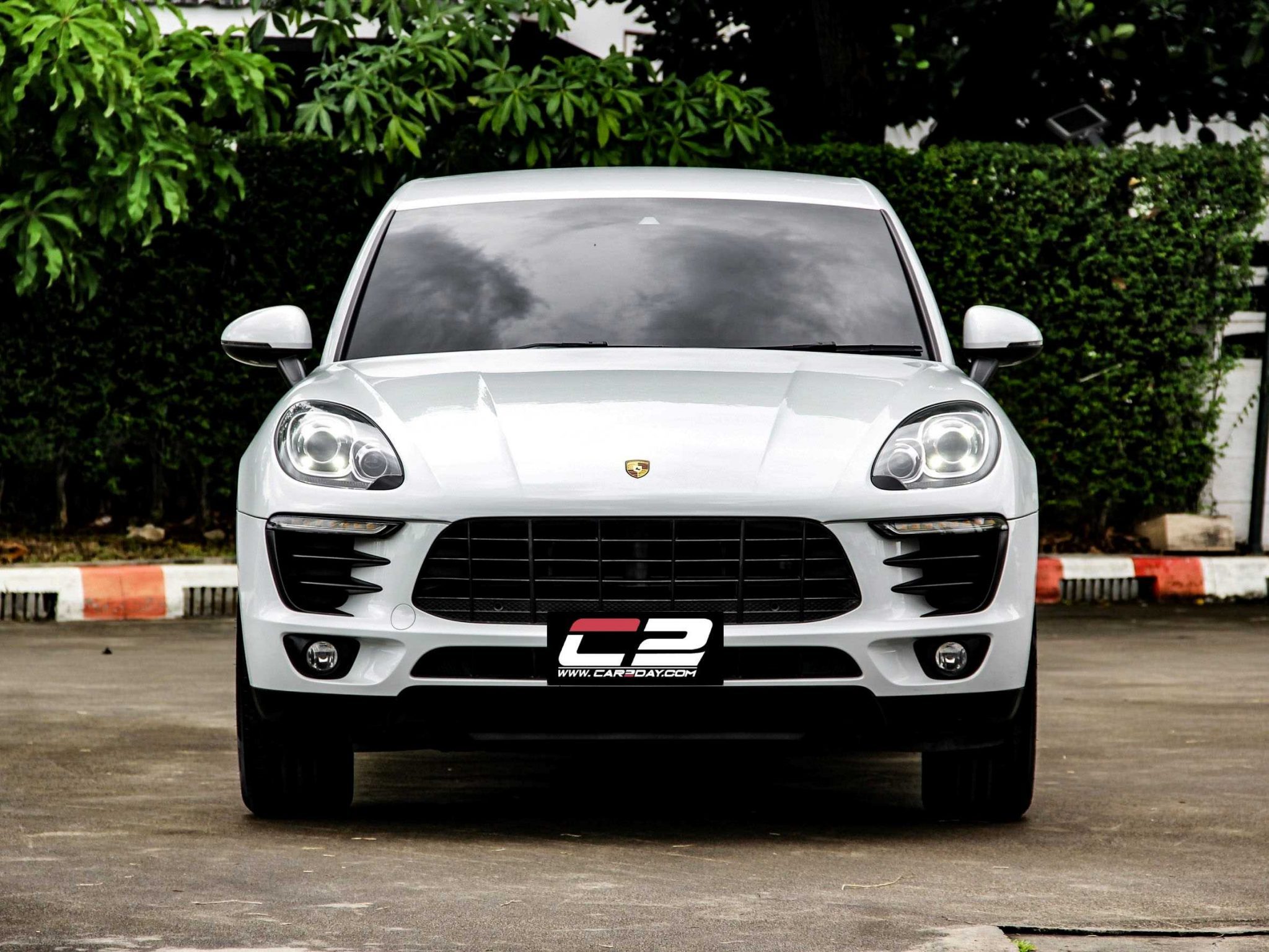 2017 PORSCHE MACAN 2.0
