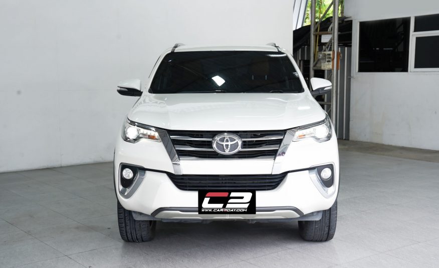 2015 TOYOTA FORTUNER 2.8 V AT/4WD