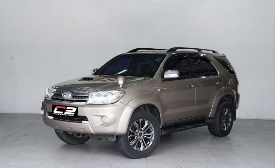 2009 TOYOTA FORTUNER 3.0 V AT