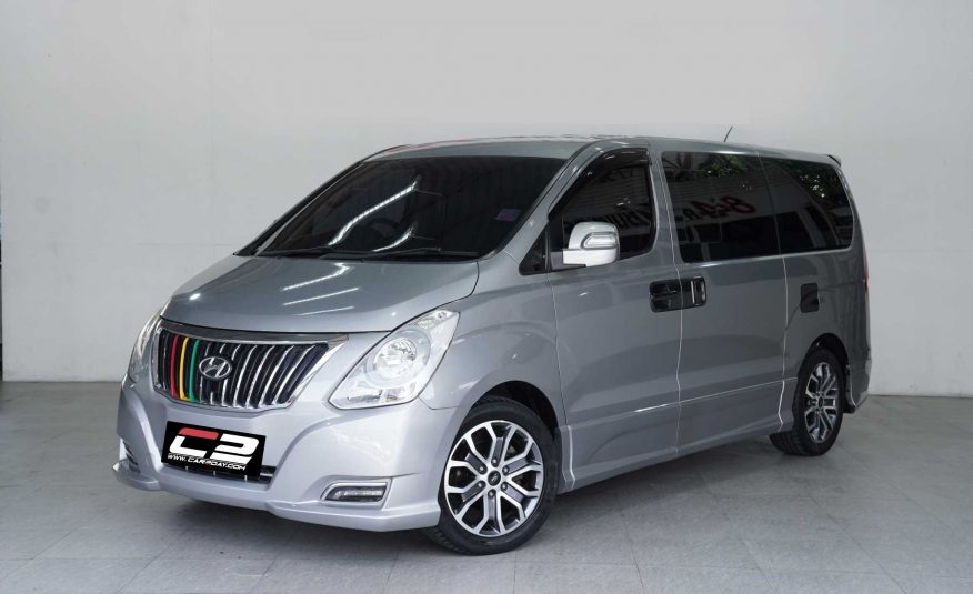 2017 HYUNDAI H1 2.5 ELITE AT