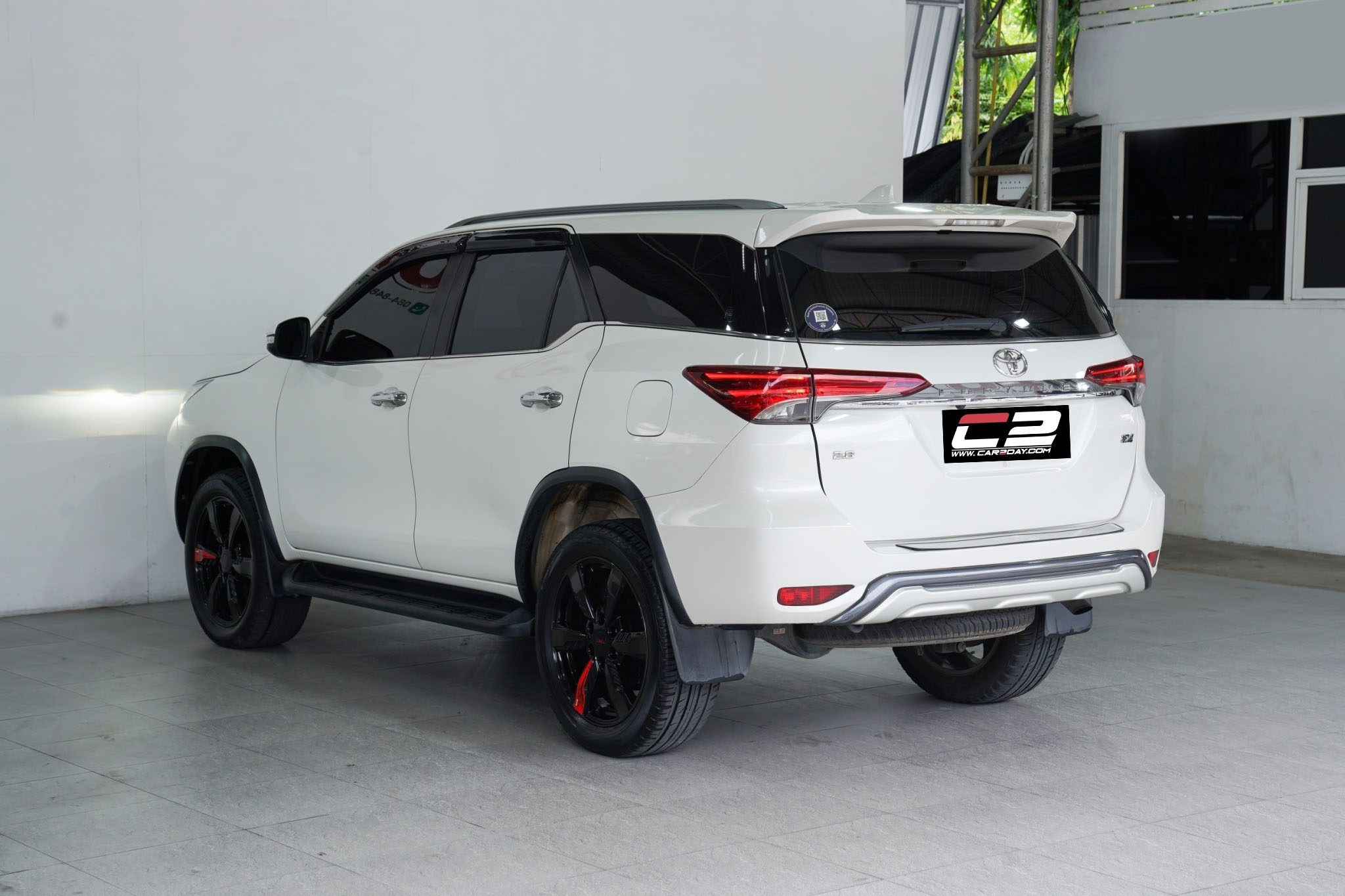 2015 TOYOTA FORTUNER 2.8 V AT/4WD