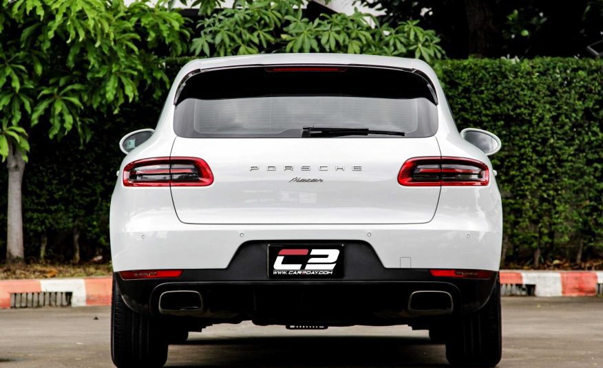 2017 PORSCHE MACAN 2.0