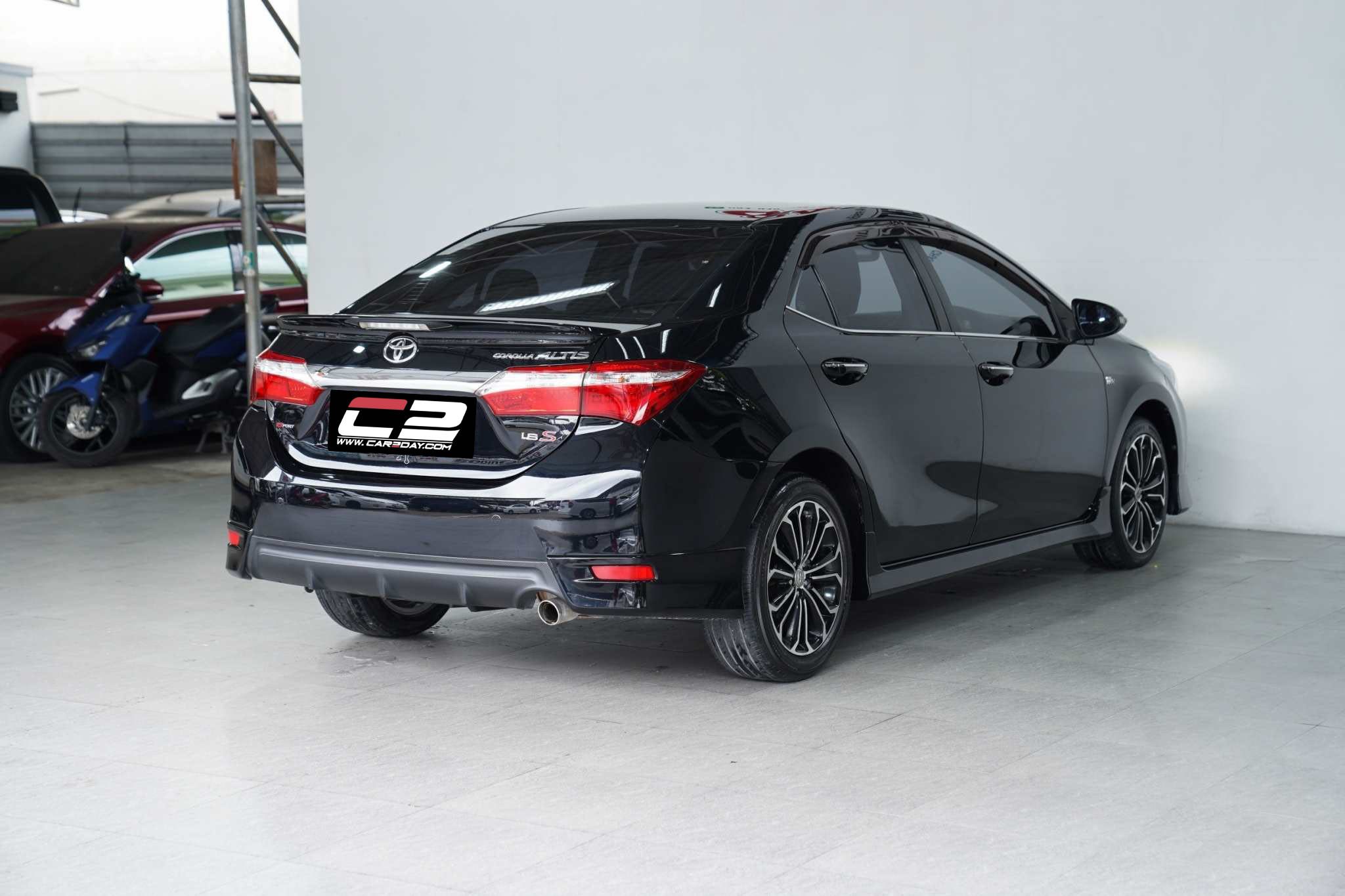 2016 TOYOTA COROLLA ALTIS 1.8 ES AT