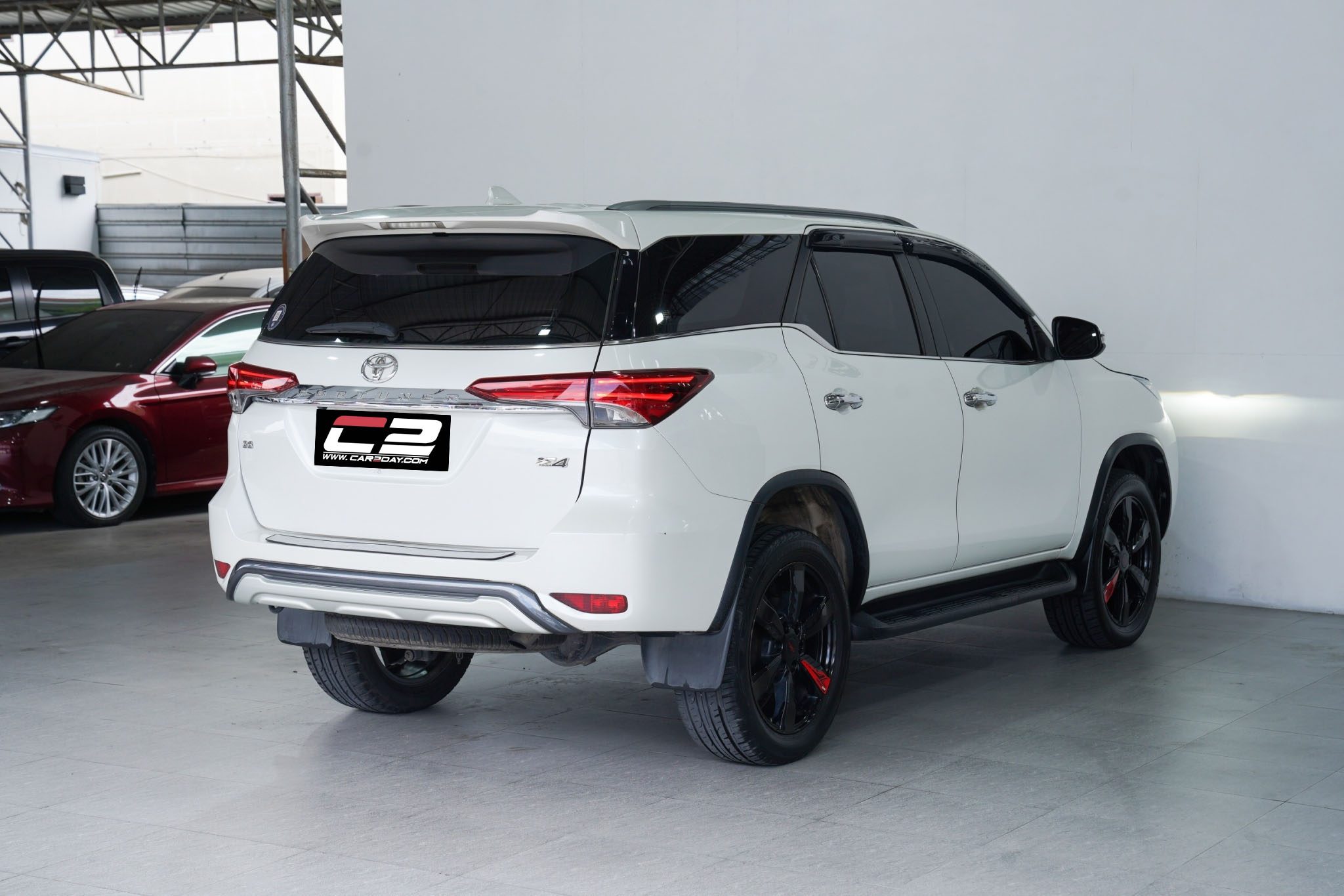 2015 TOYOTA FORTUNER 2.8 V AT/4WD