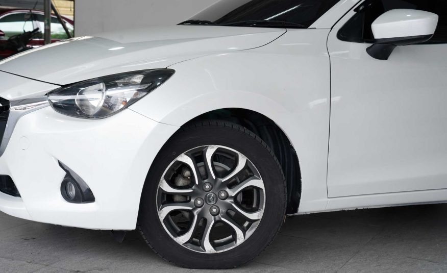 2015 MAZDA2 1.5 L Diesel High AT