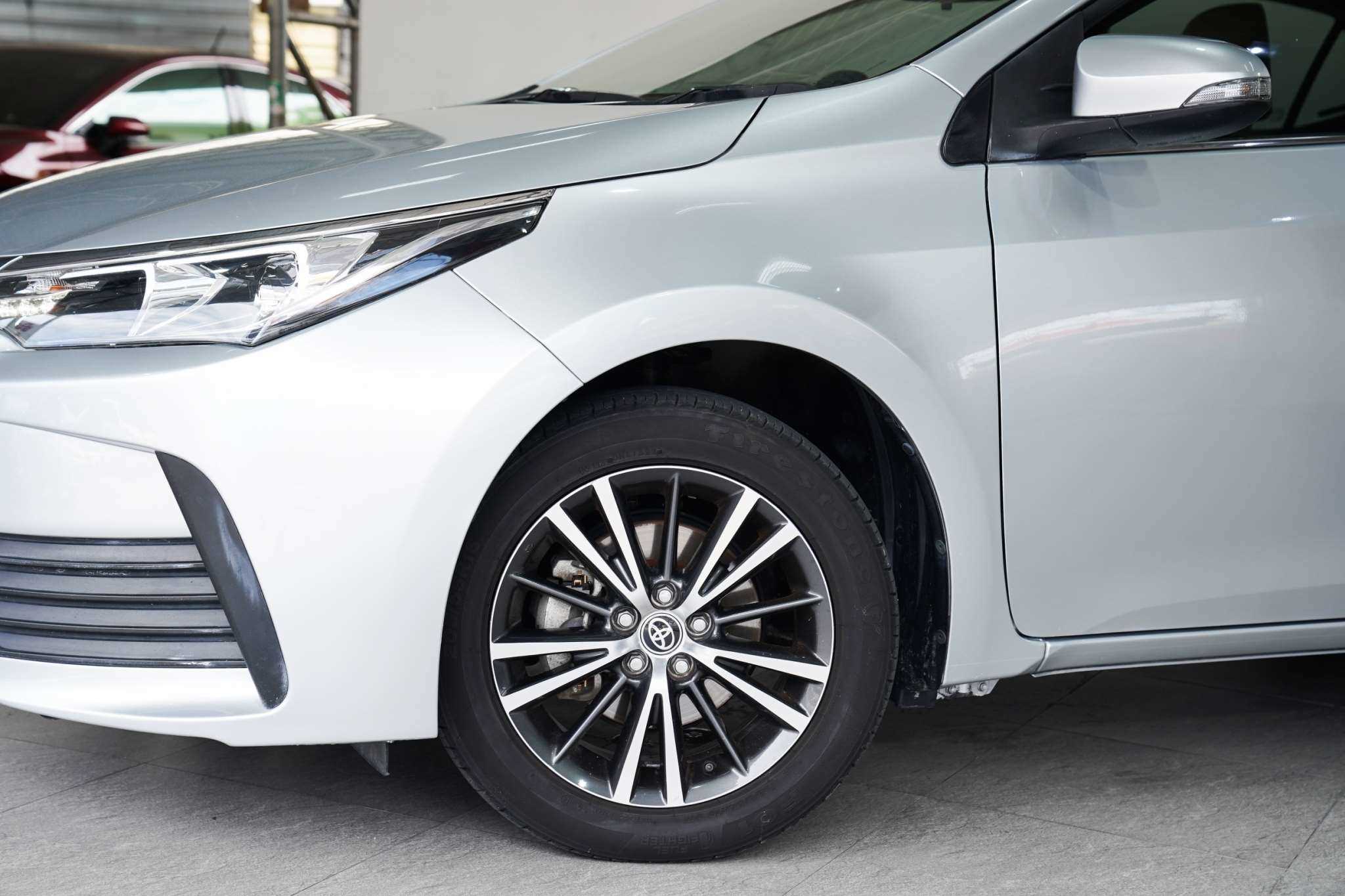 2019 TOYOTA COROLLA ALTIS 1.6G AT