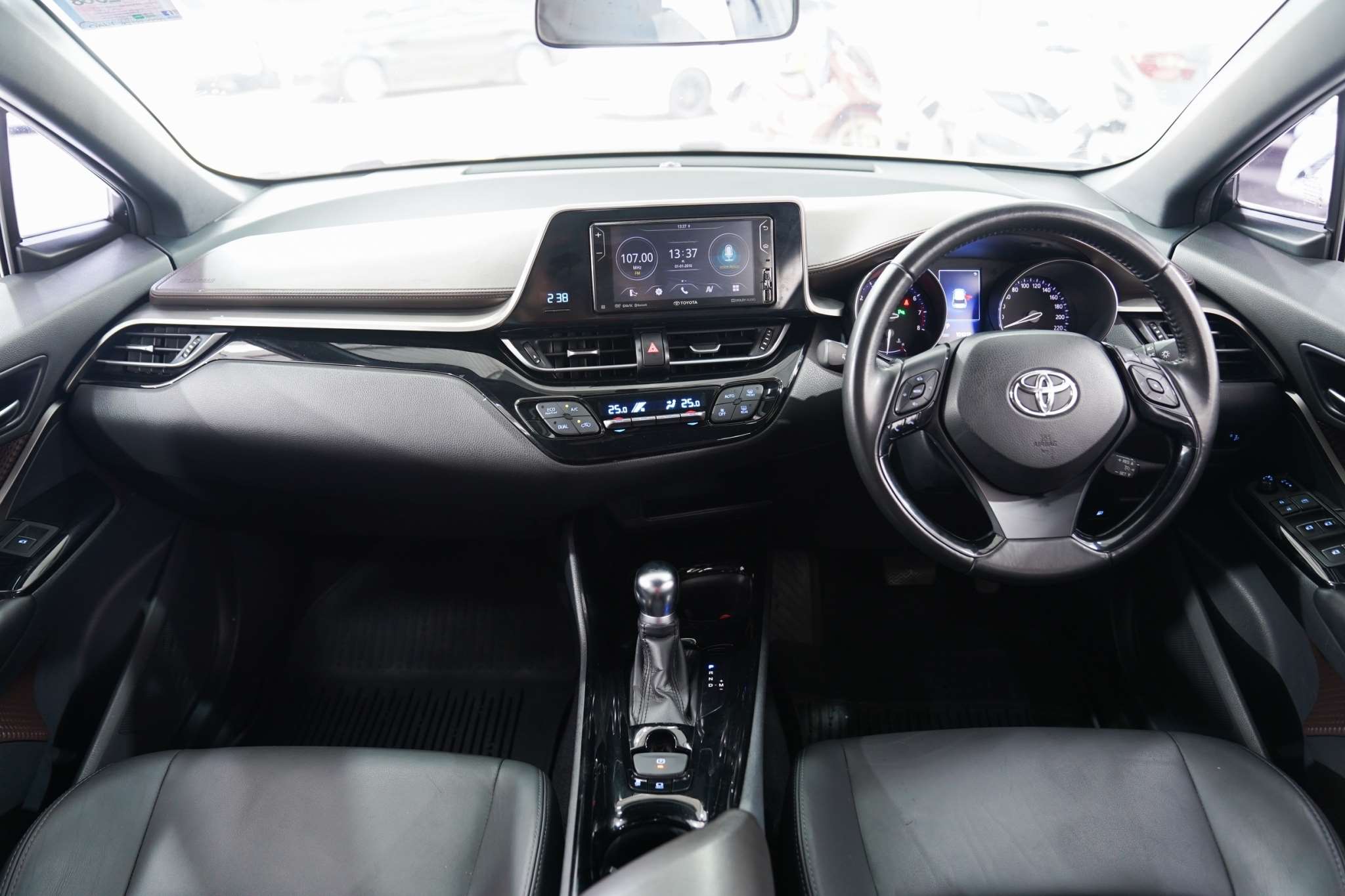 2018 TOYOTA CHR 1.8 MID AT