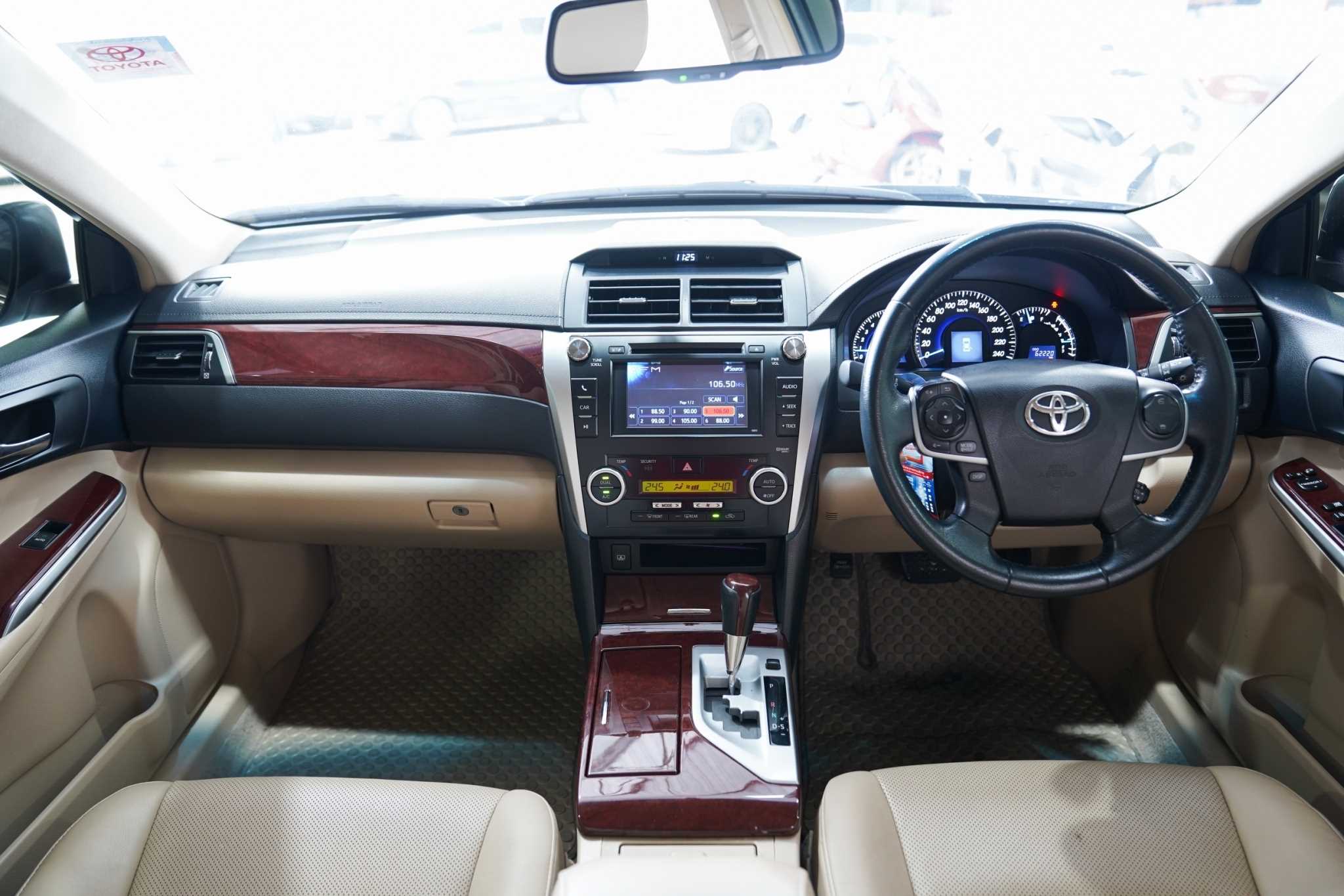 2012 TOYOTA CAMRY 2.5 G AT