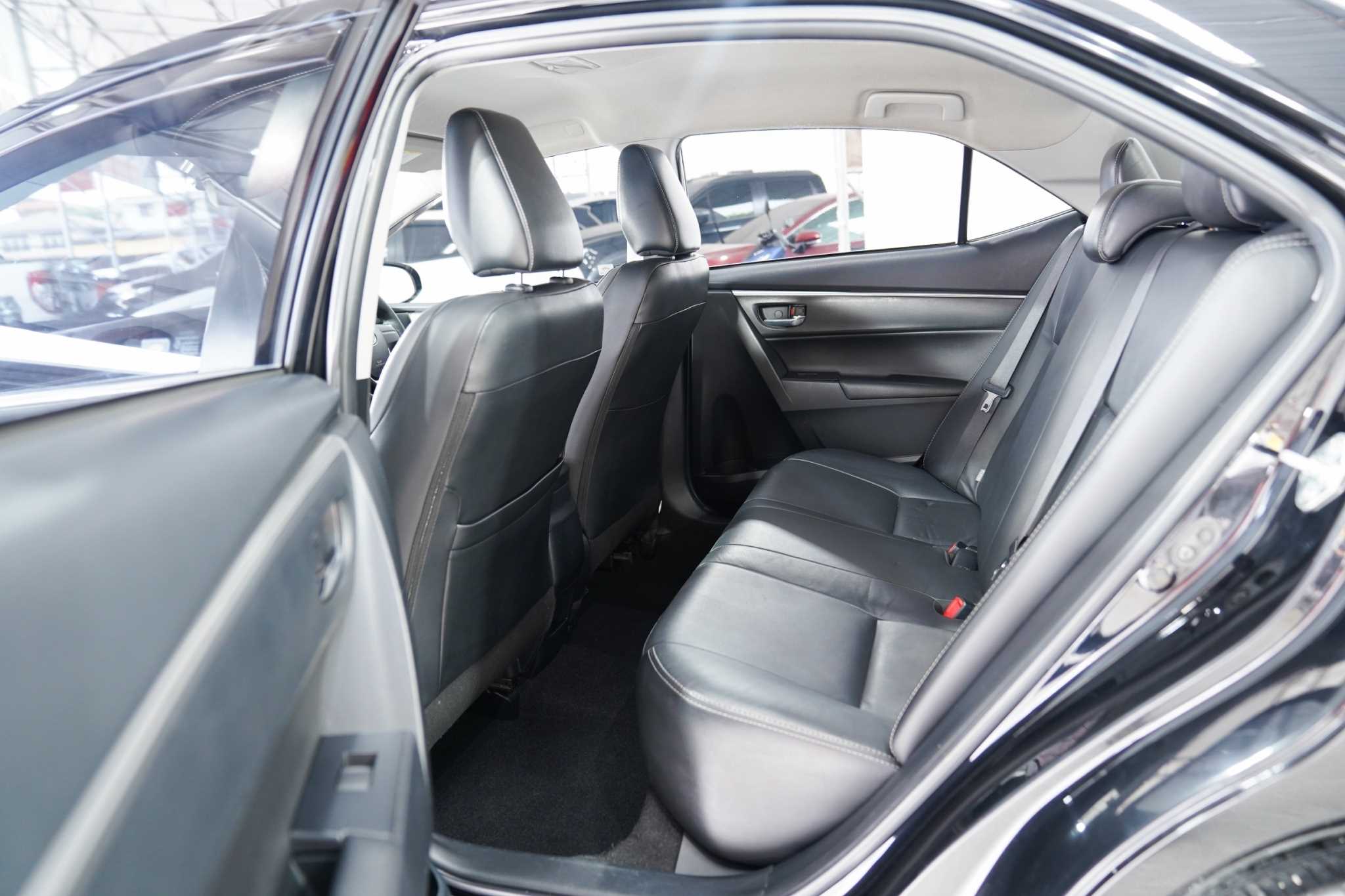 2016 TOYOTA COROLLA ALTIS 1.8 ES AT