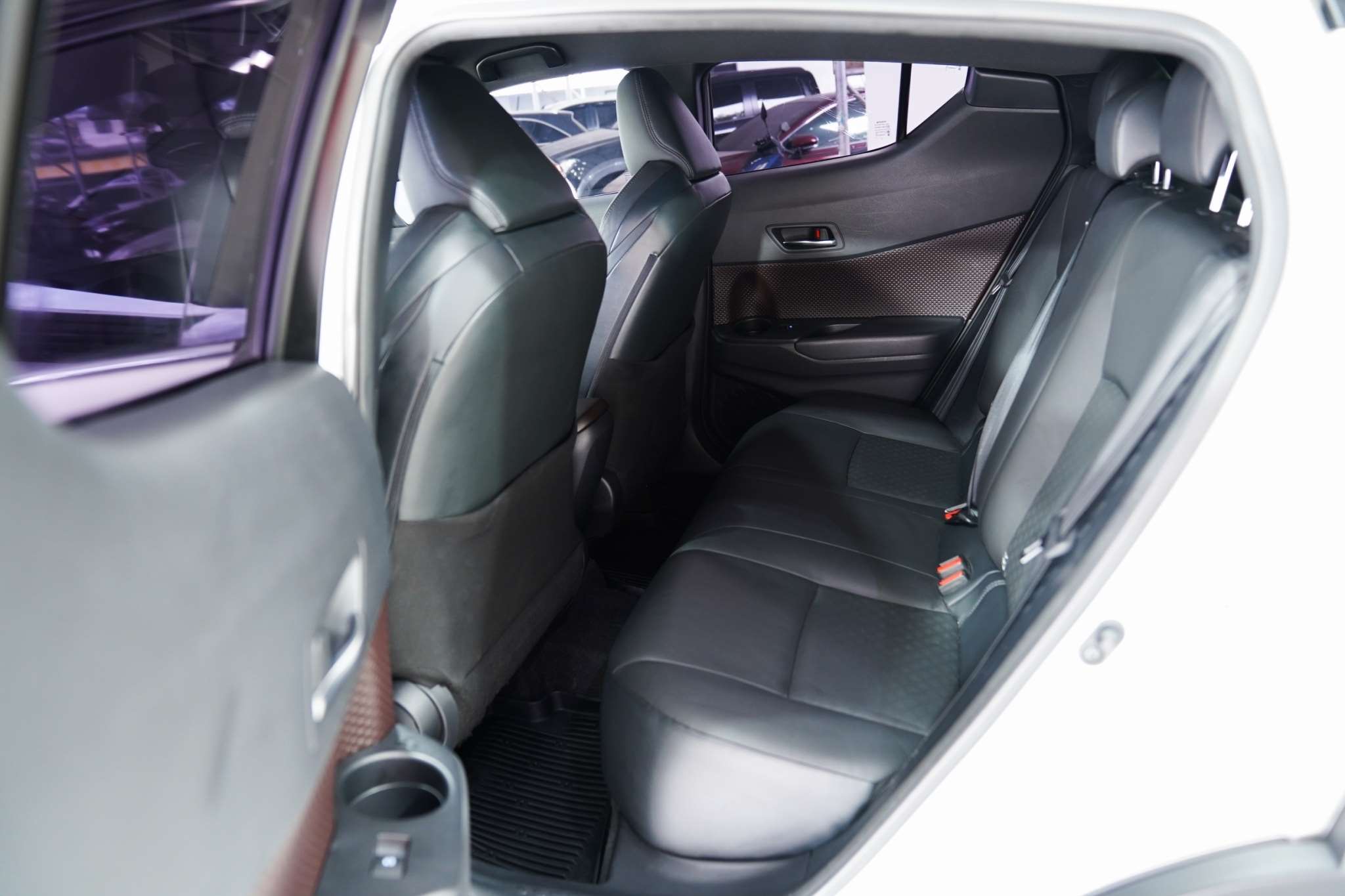 2018 TOYOTA CHR 1.8 MID AT