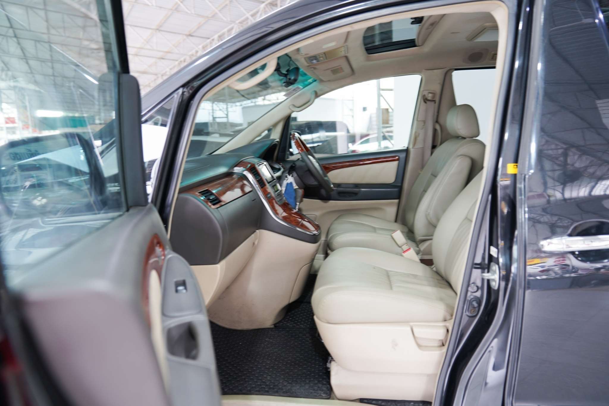 2024 TOYOTA ALPHARD 3.0 G V6 AT