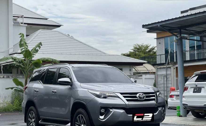 2020 TOYOTA FORTUNER 2.4V 7st Auto