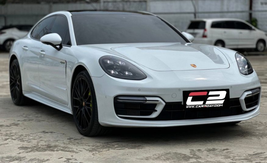 2021 Porsche Panamera 4 e-Hybrid