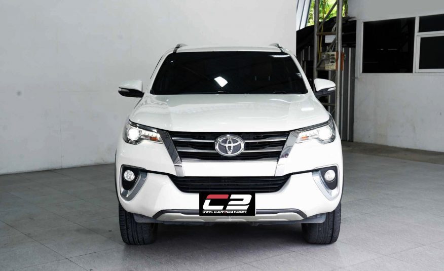 2015 TOYOTA FORTUNER 2.8 V AT/4WD