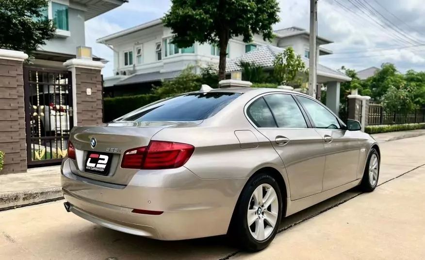 2012 BMW Series5 523i