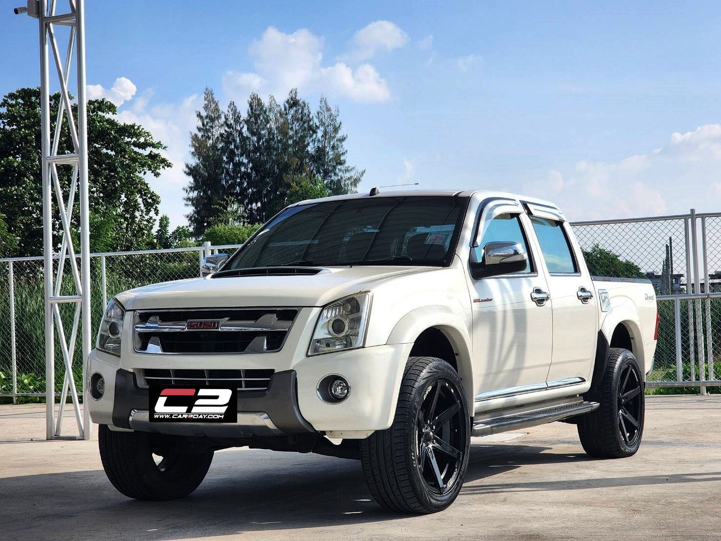 2011 Isuzu D-max hilander Super Titanium  3.0 Ddi I-TEQ A/T