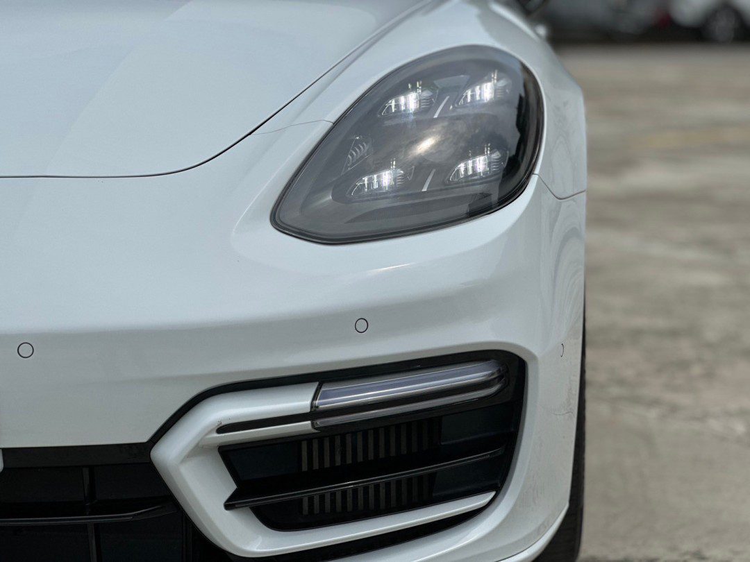 2021 Porsche Panamera 4 e-Hybrid