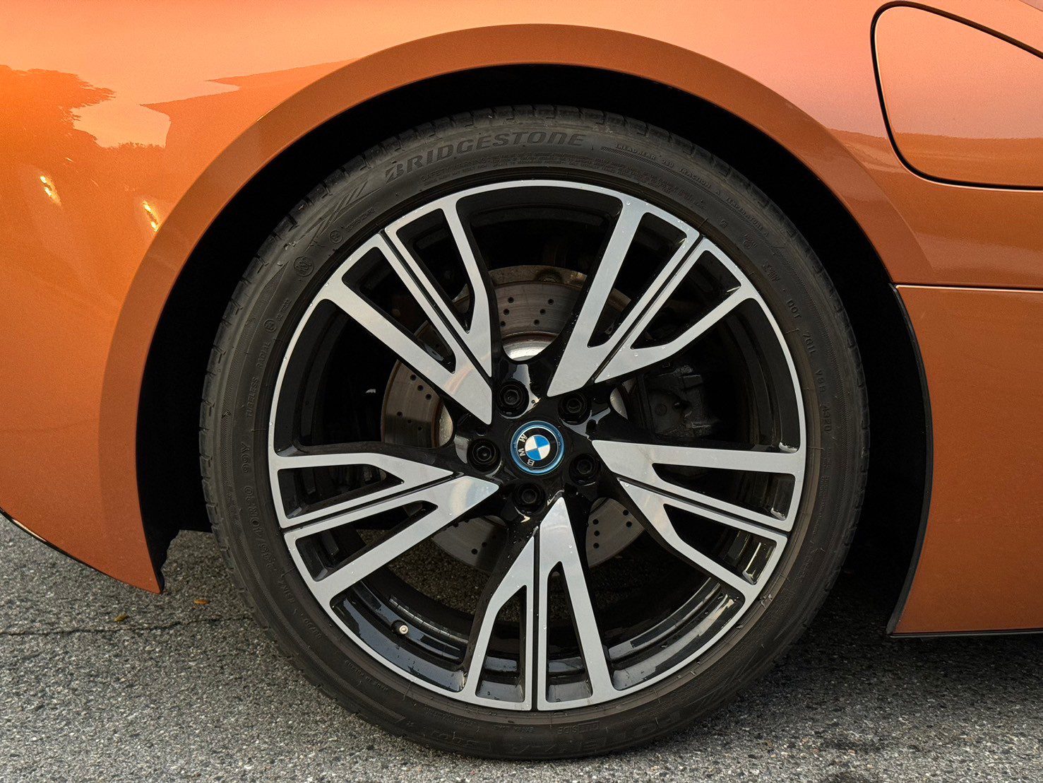 2021 BMW i8 Roadster