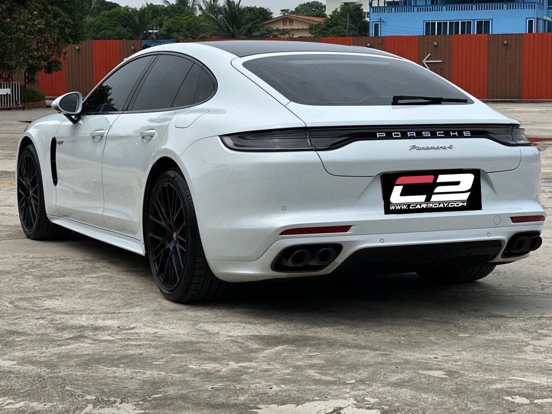 2021 Porsche Panamera 4 e-Hybrid