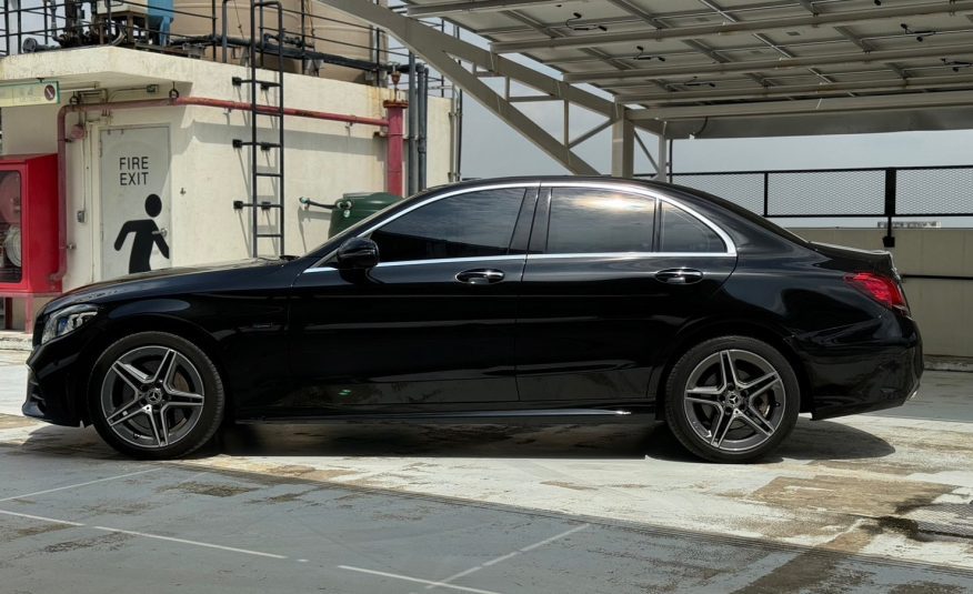 2019 Mercedes Benz C300e AMG Dynamic