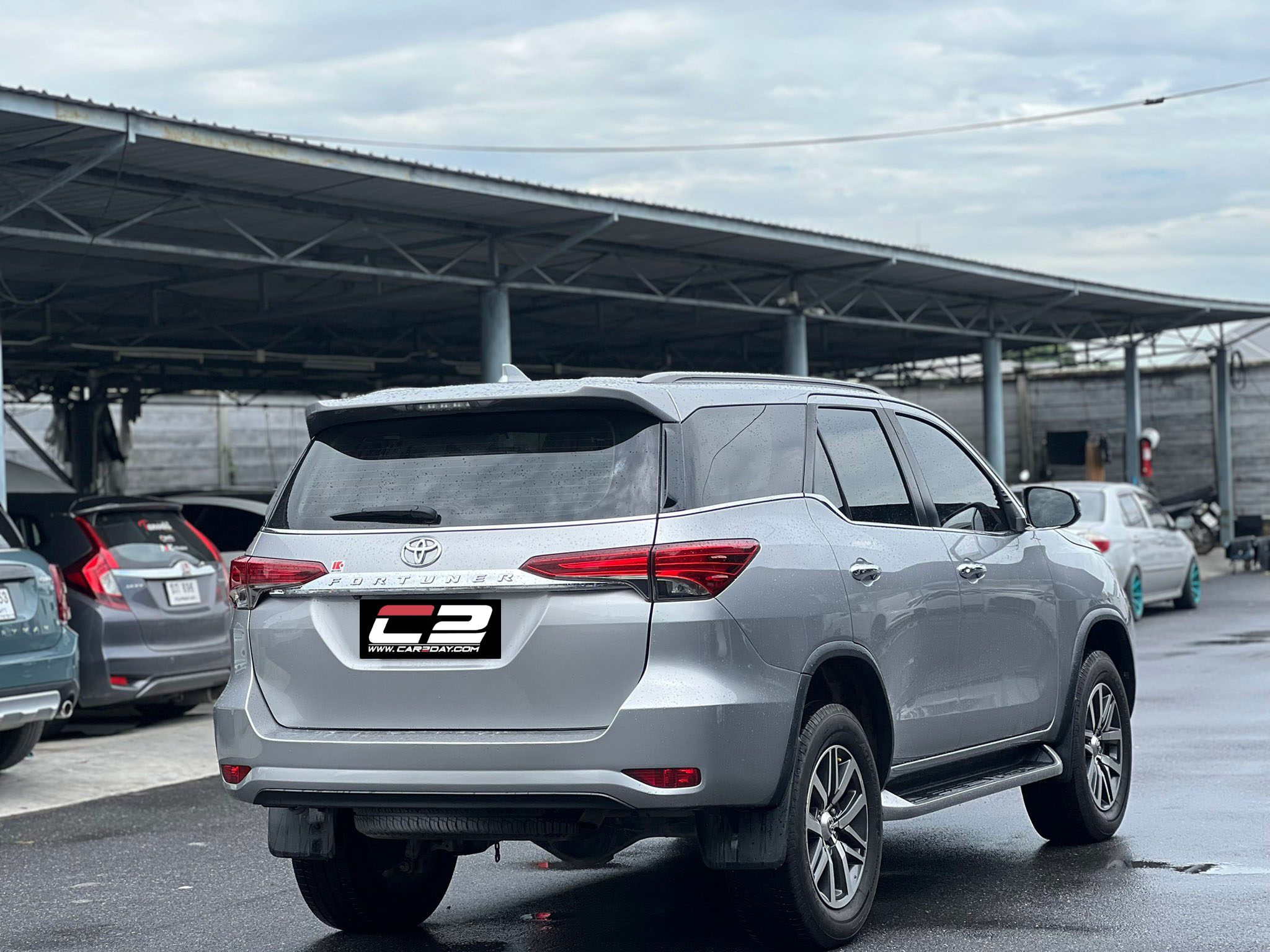 2020 TOYOTA FORTUNER 2.4V 7st Auto