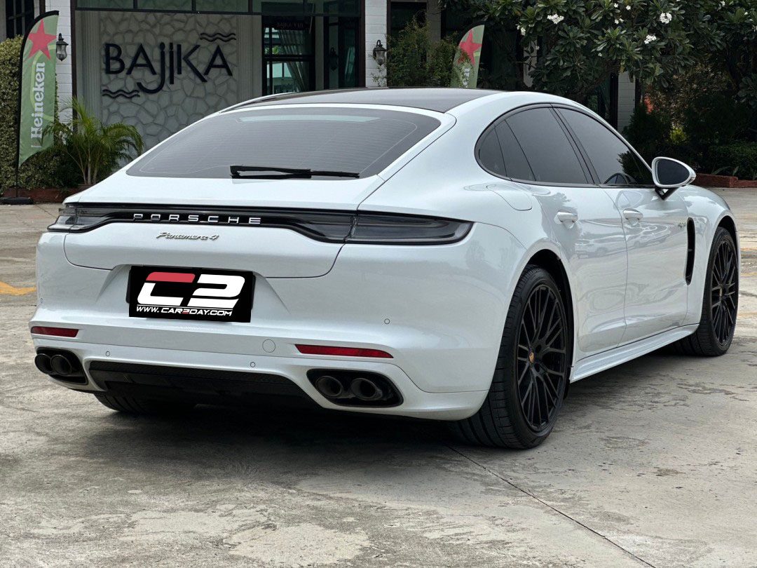 2021 Porsche Panamera 4 e-Hybrid