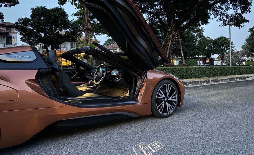 2021 BMW i8 Roadster