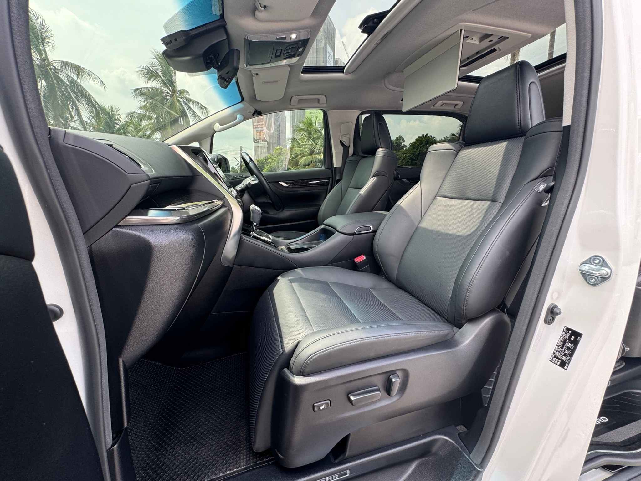 2021 Toyota Alphard 2.5 SC Package