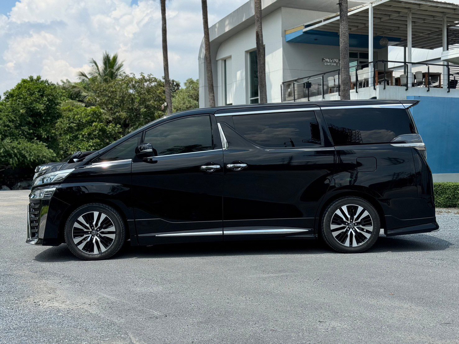 2018 Toyota Vellfire 2.5 ZG Edition