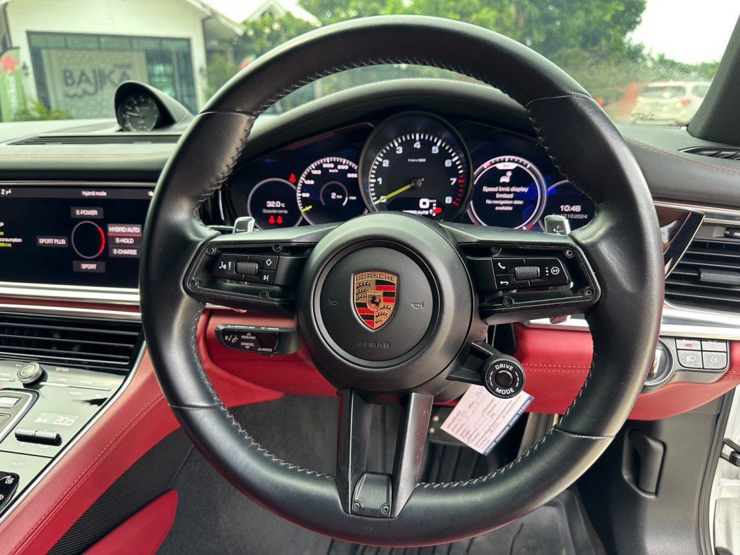 2021 Porsche Panamera 4 e-Hybrid