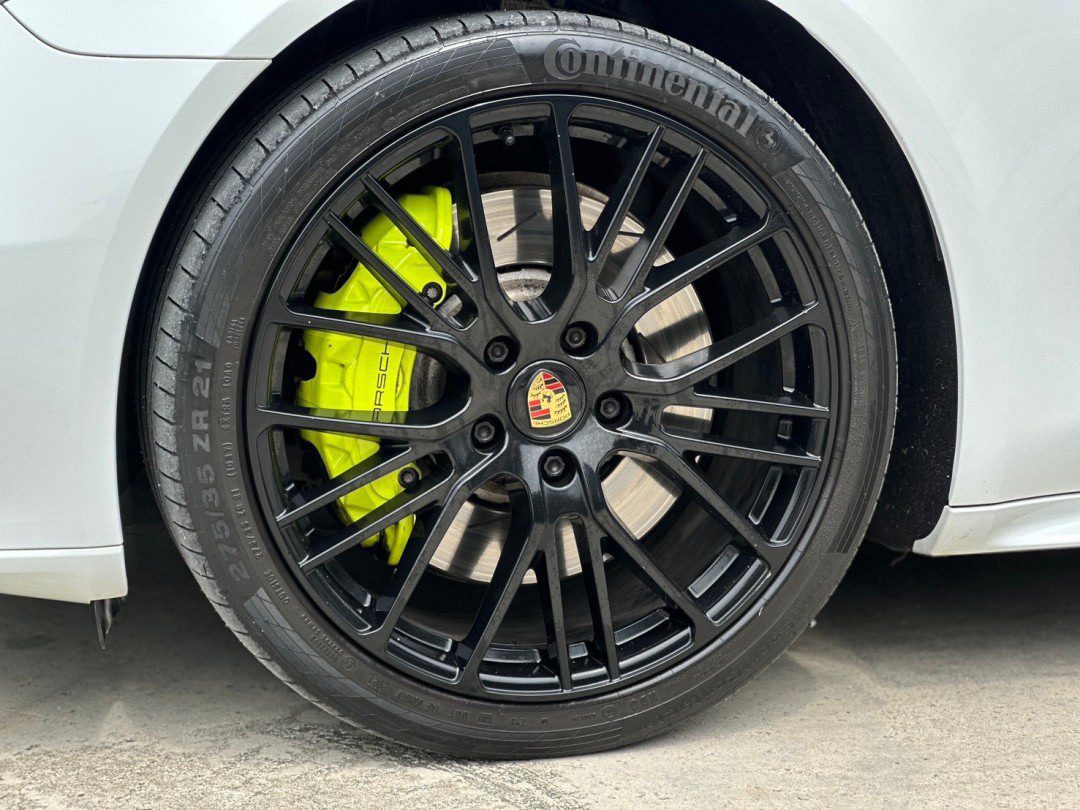 2021 Porsche Panamera 4 e-Hybrid