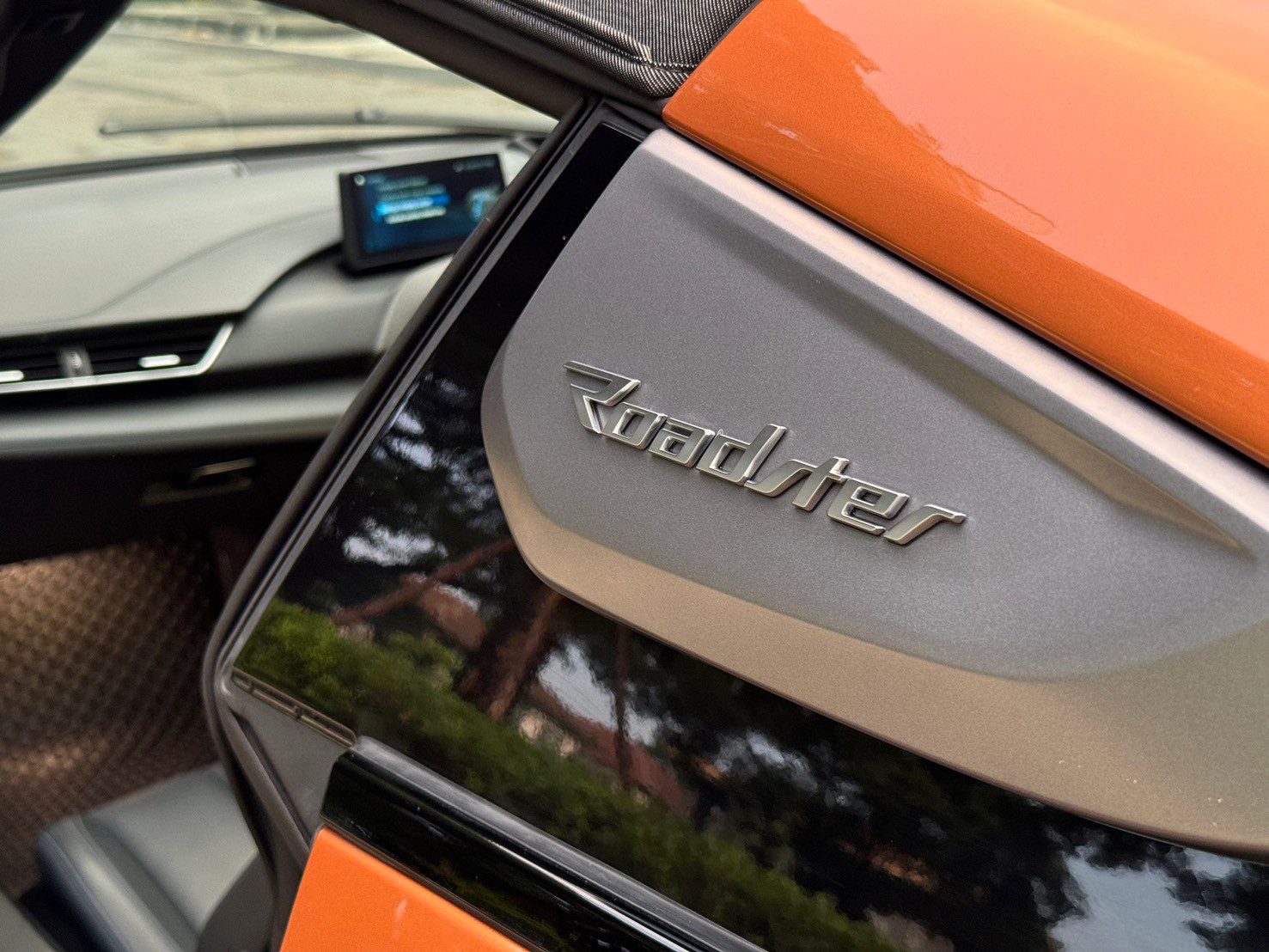 2021 BMW i8 Roadster
