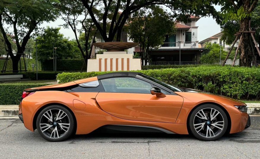 2021 BMW i8 Roadster