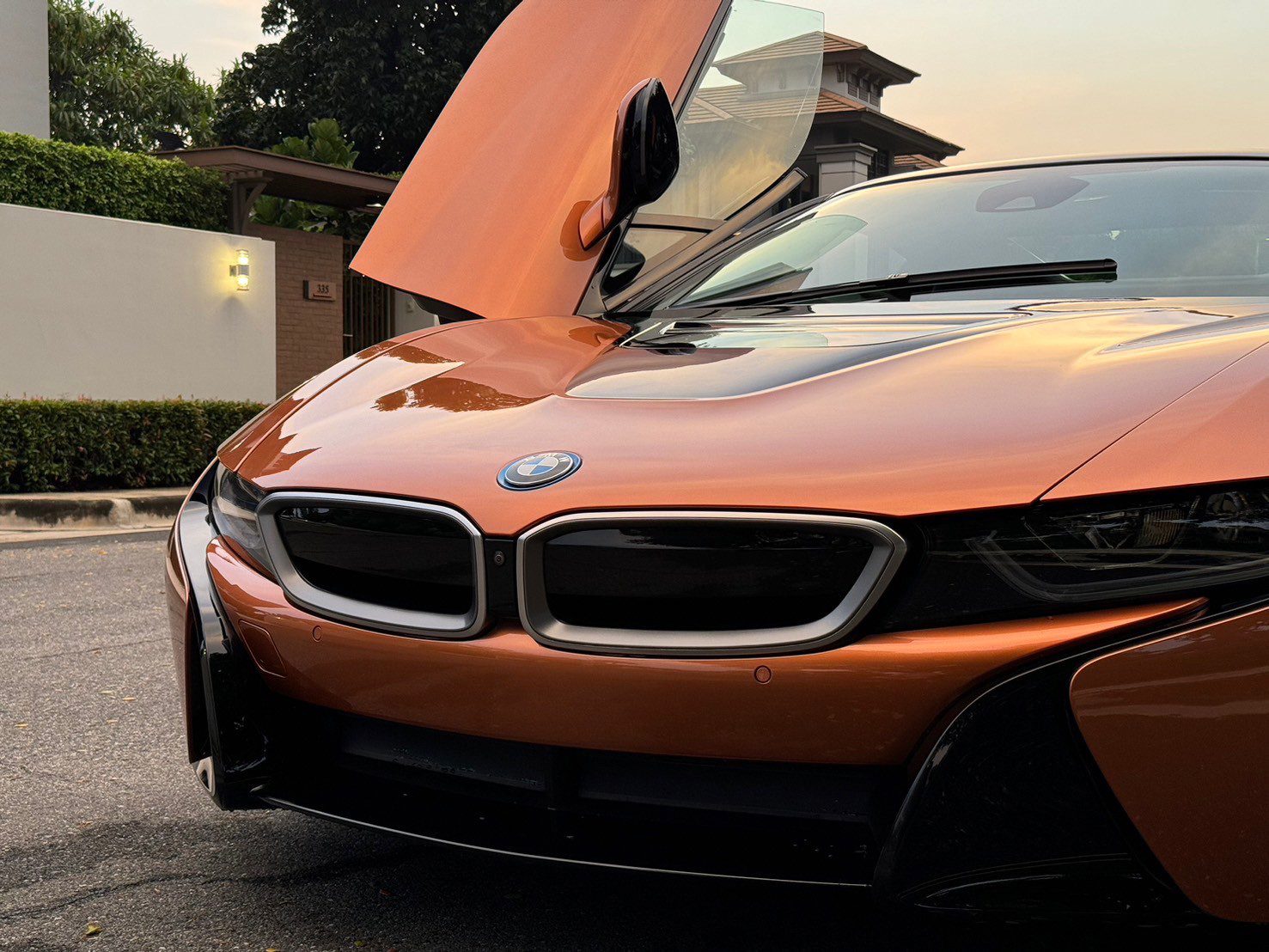 2021 BMW i8 Roadster