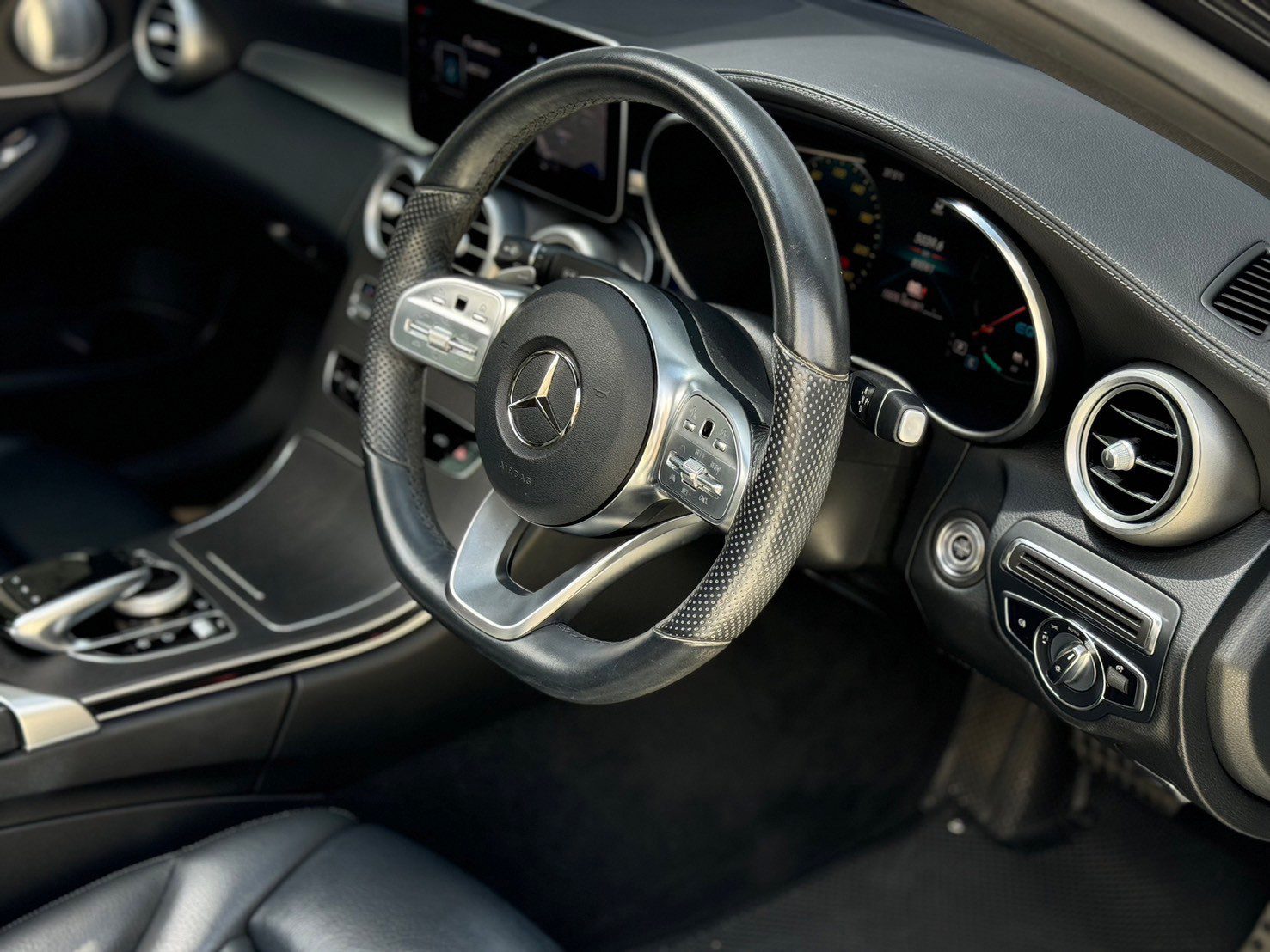 2019 Mercedes Benz C300e AMG Dynamic