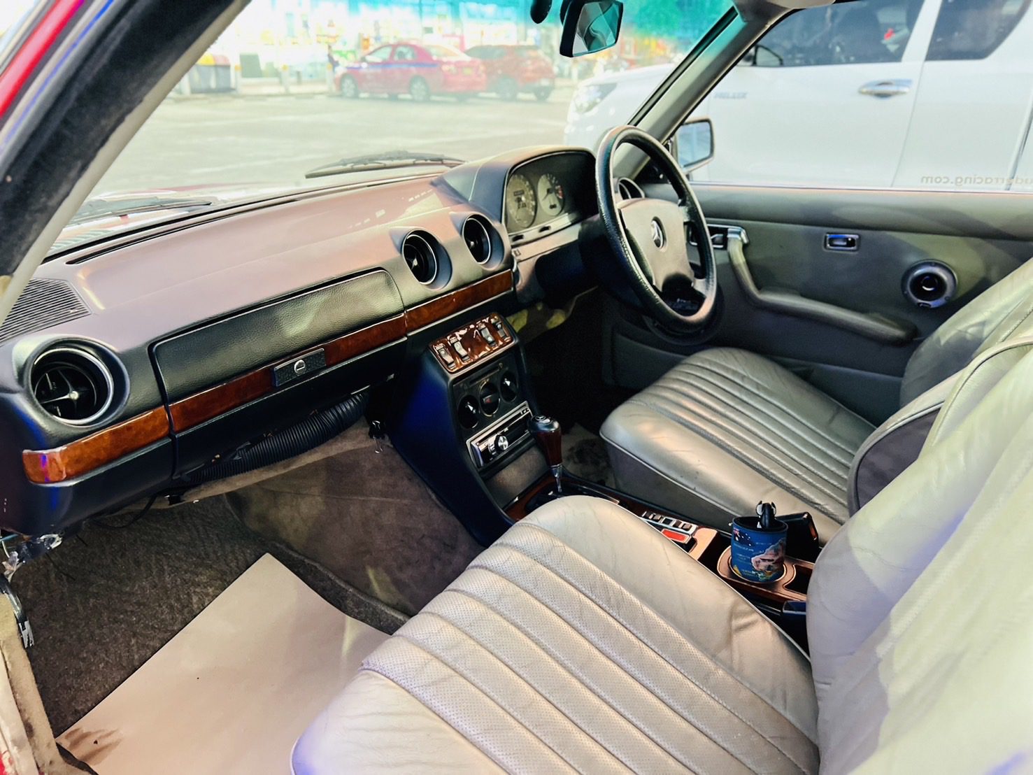 1990 Mercedes-Benz 300CD W123