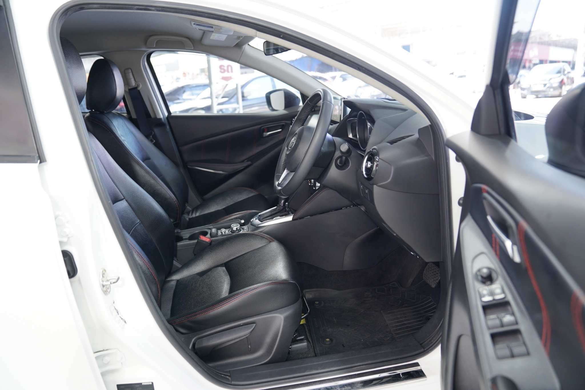 2016 MAZDA2 1.3 HIGH CONNECT AT