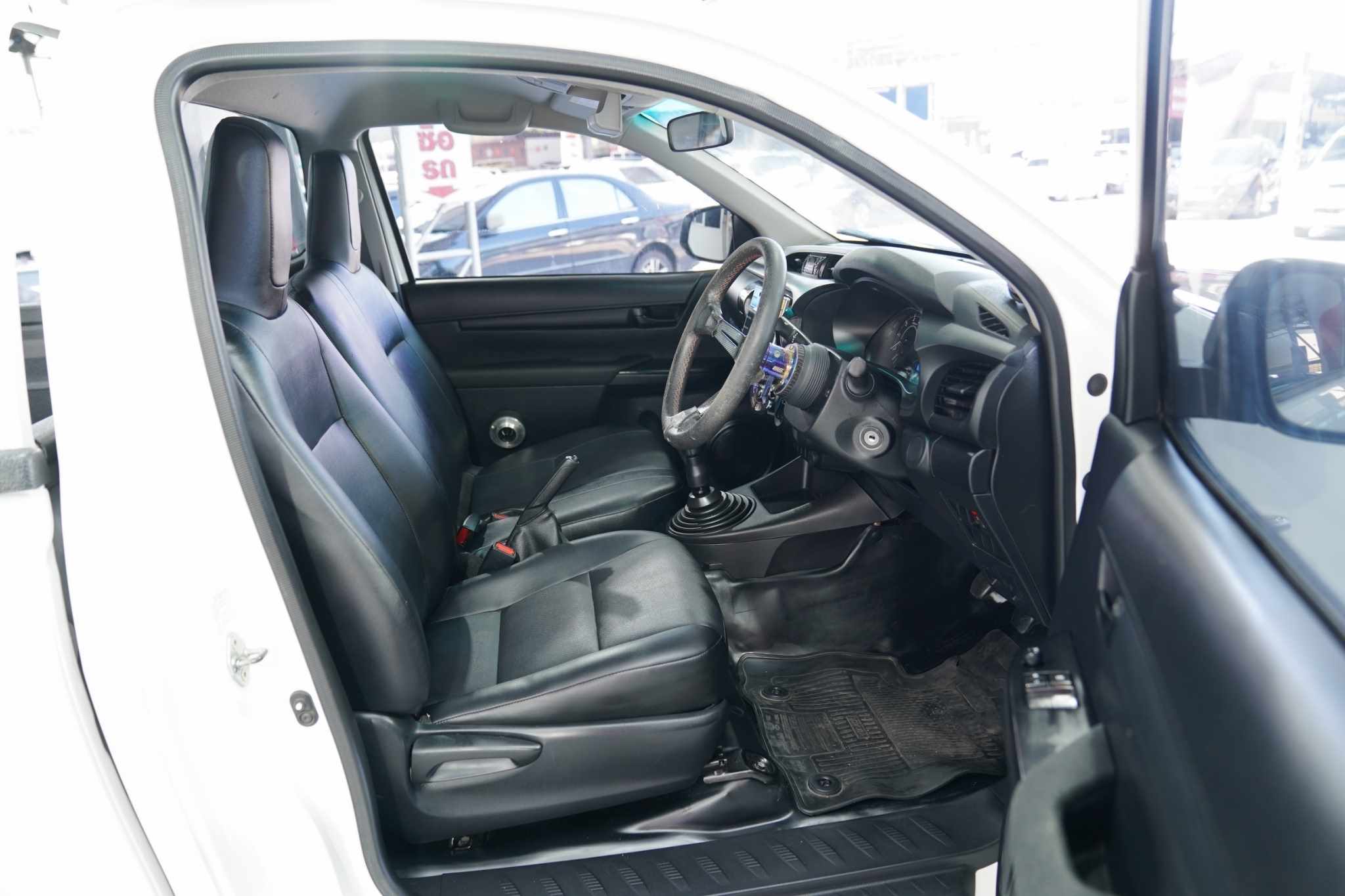 2018 TOYOTA REVO 2.4 J MT