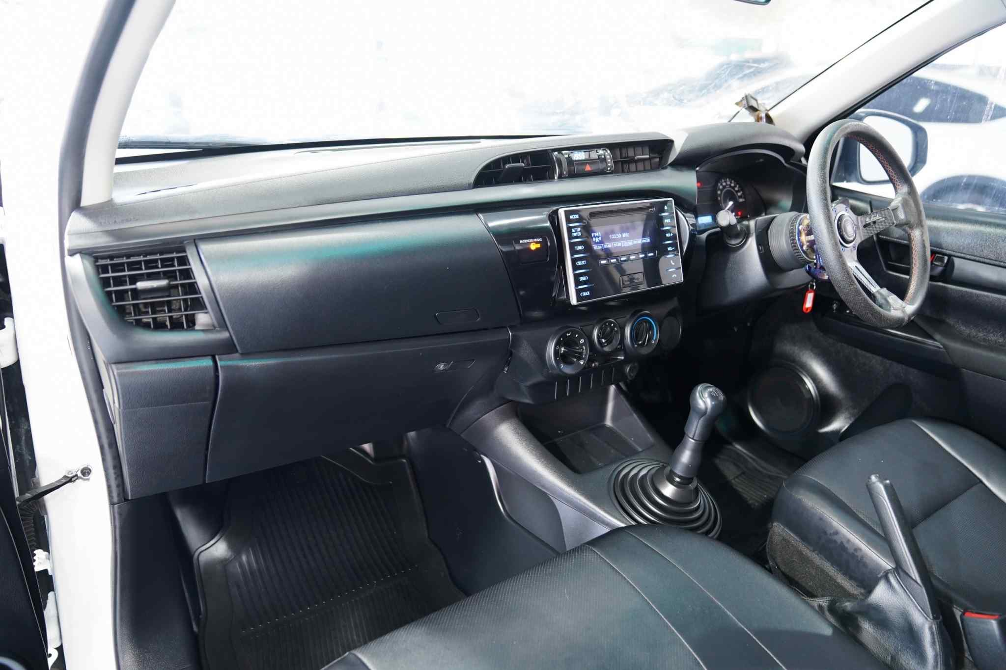 2018 TOYOTA REVO 2.4 J MT