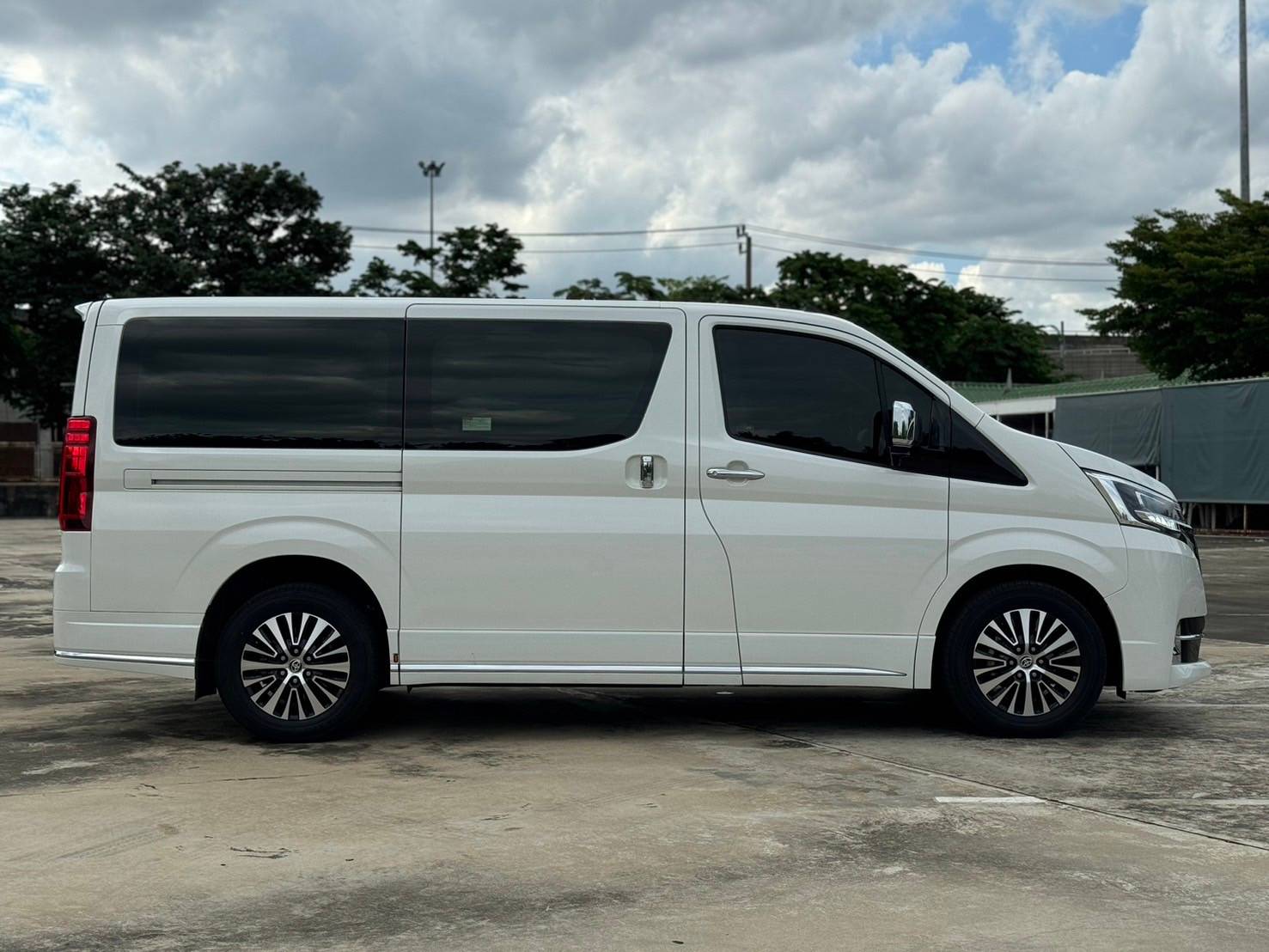 2020 Toyota Majesty 2.8 Premium