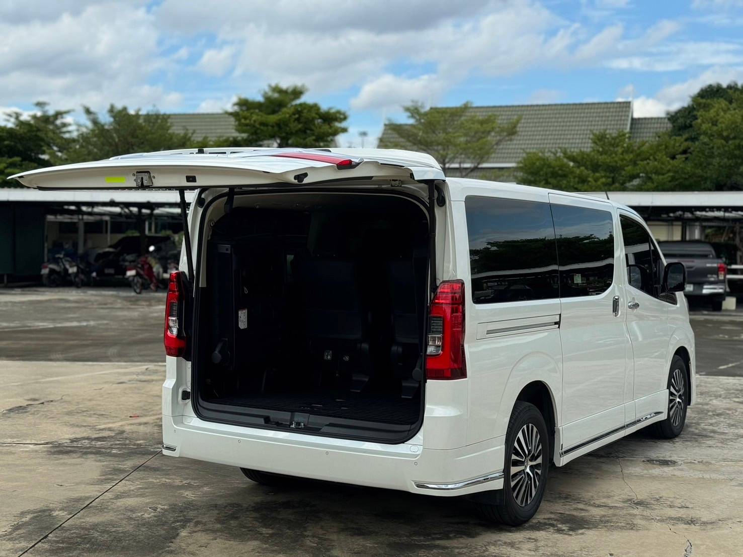 2020 Toyota Majesty 2.8 Premium