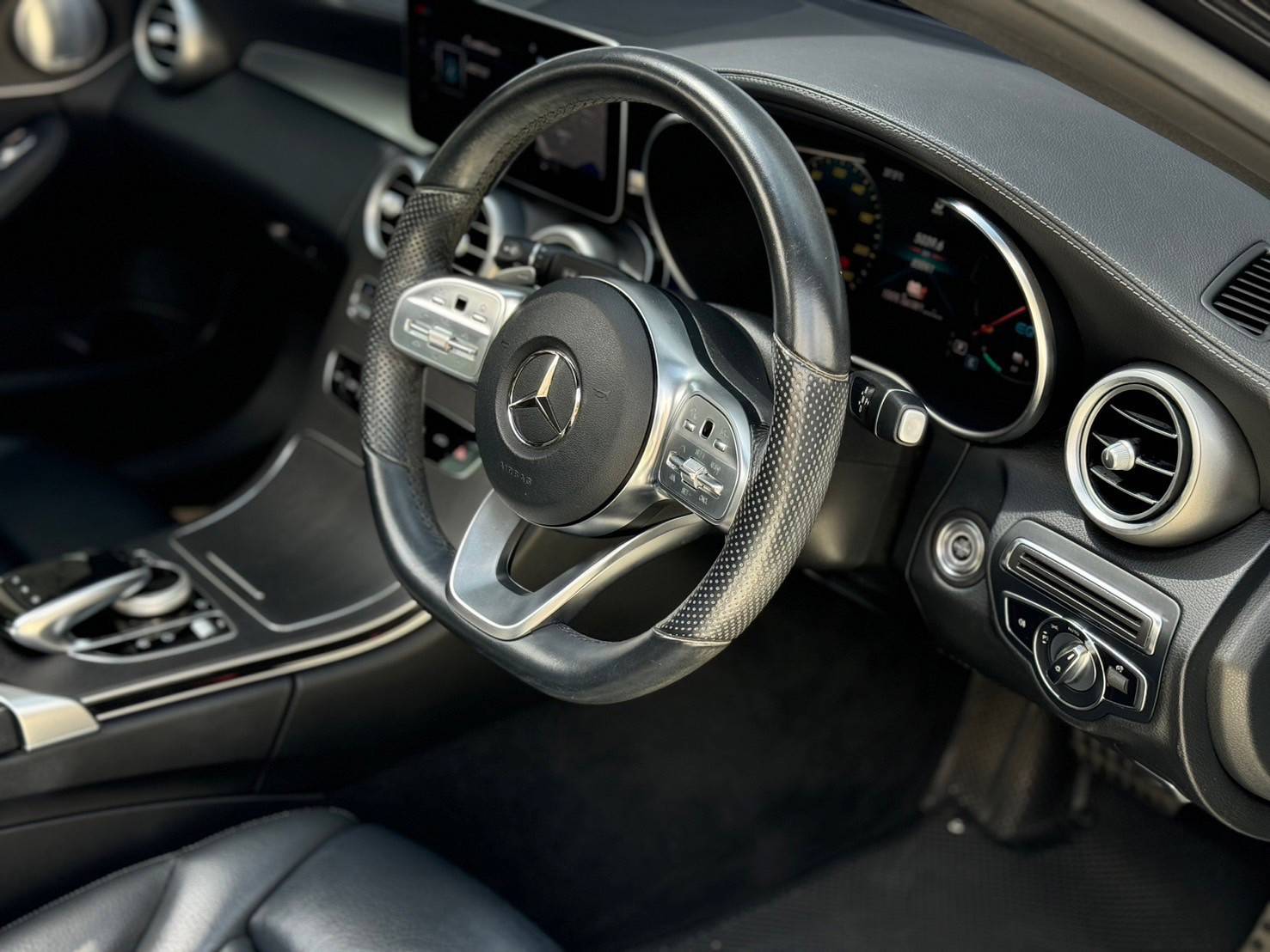 2019 Mercedes Benz C300e AMG Dynamic