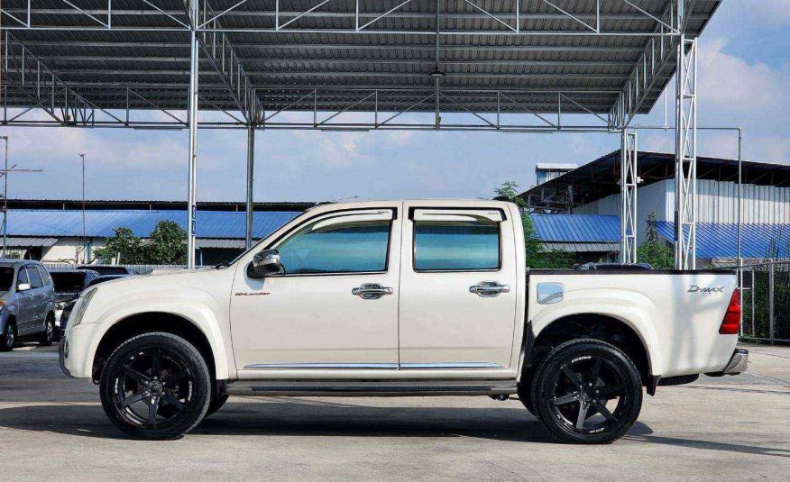 2011 Isuzu D-max hilander Super Titanium  3.0 Ddi I-TEQ A/T